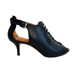 Givenchy Authentic Gladiator Sandal size 10